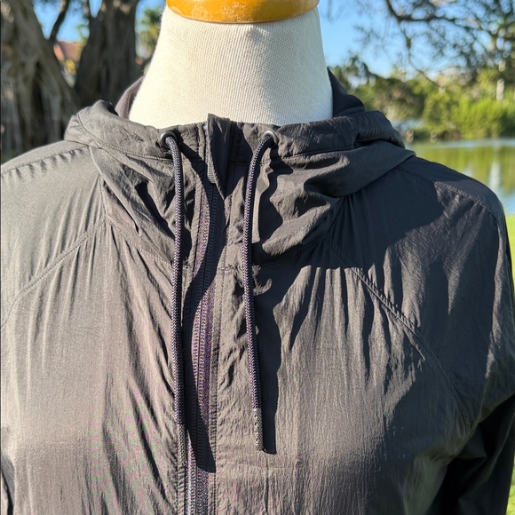 lululemon athletica Black Hooded Jacket - Picture 2 of 7